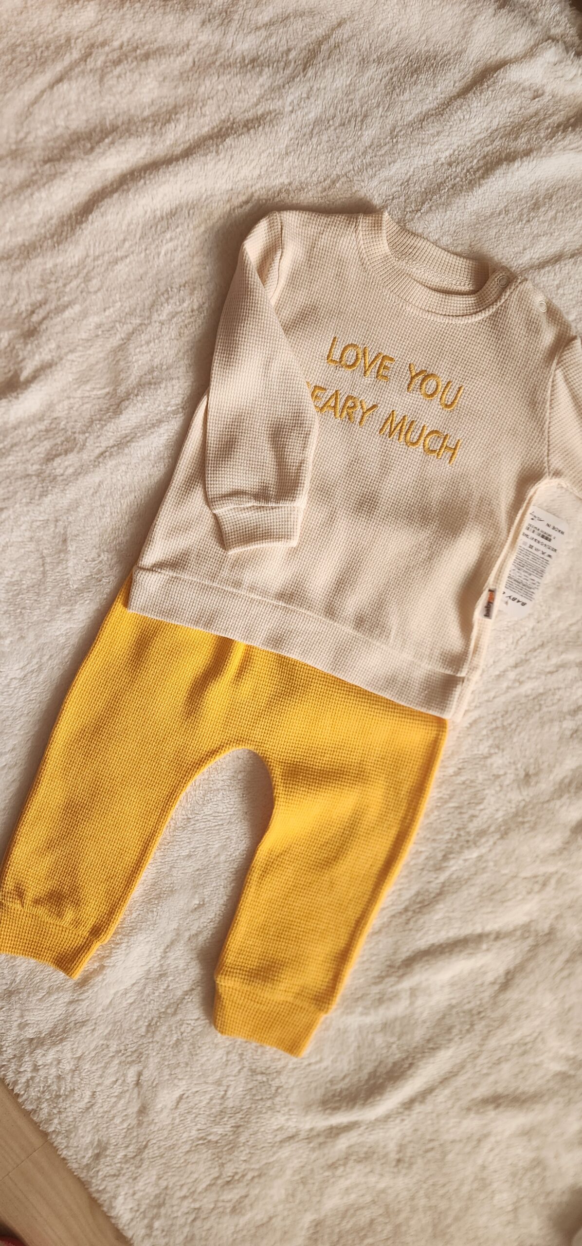 "LOVE YOU BEARY MUCH" Yazılı Bebek İkili Takım - Sarı & Krem | %100 Pamuk